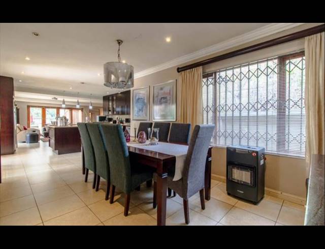 5 BEDROOM HOUSE FOR SALE IN GLENVISTA